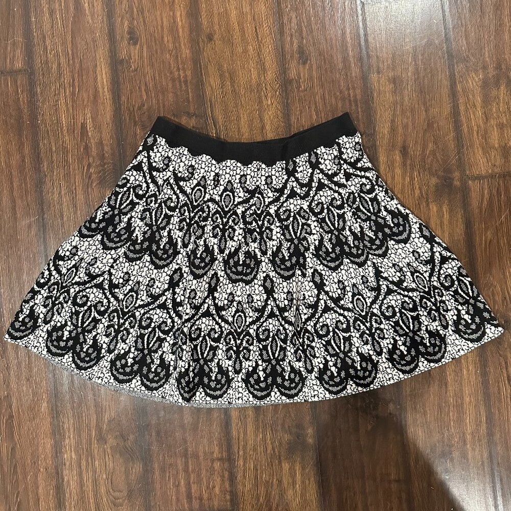 Cynthia Rowley Black & White Damask Knit A-Line Skirt